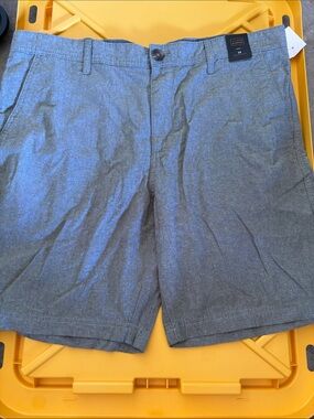 NWT-14th & Union Men's Green Flat Front Shorts